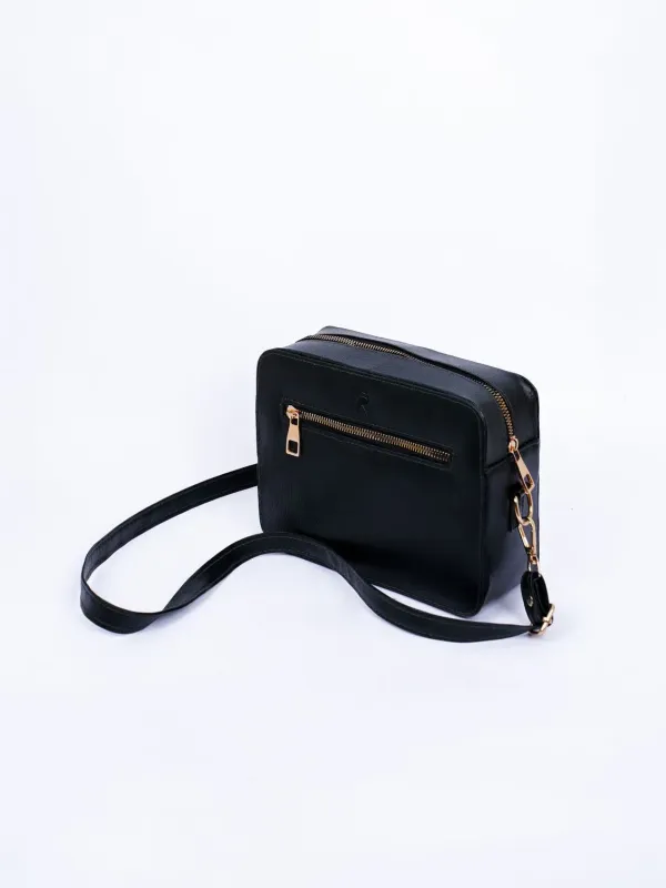 Siyah Deri Omuz Çantası